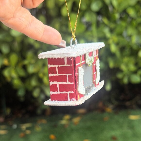 Vintage Fireplace Christmas Holiday Ornament (insert light in fire) - Picture 3 of 9